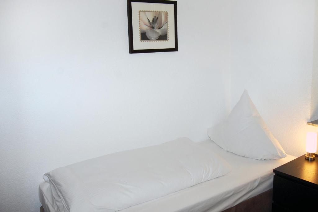 Hotel Rheinischer Hof Erkrath Kamer foto